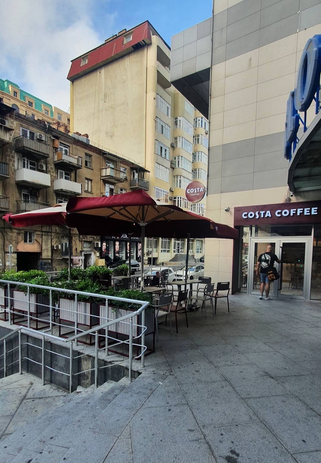 Costa Coffee (Globus Center) — Xarici görünüş
