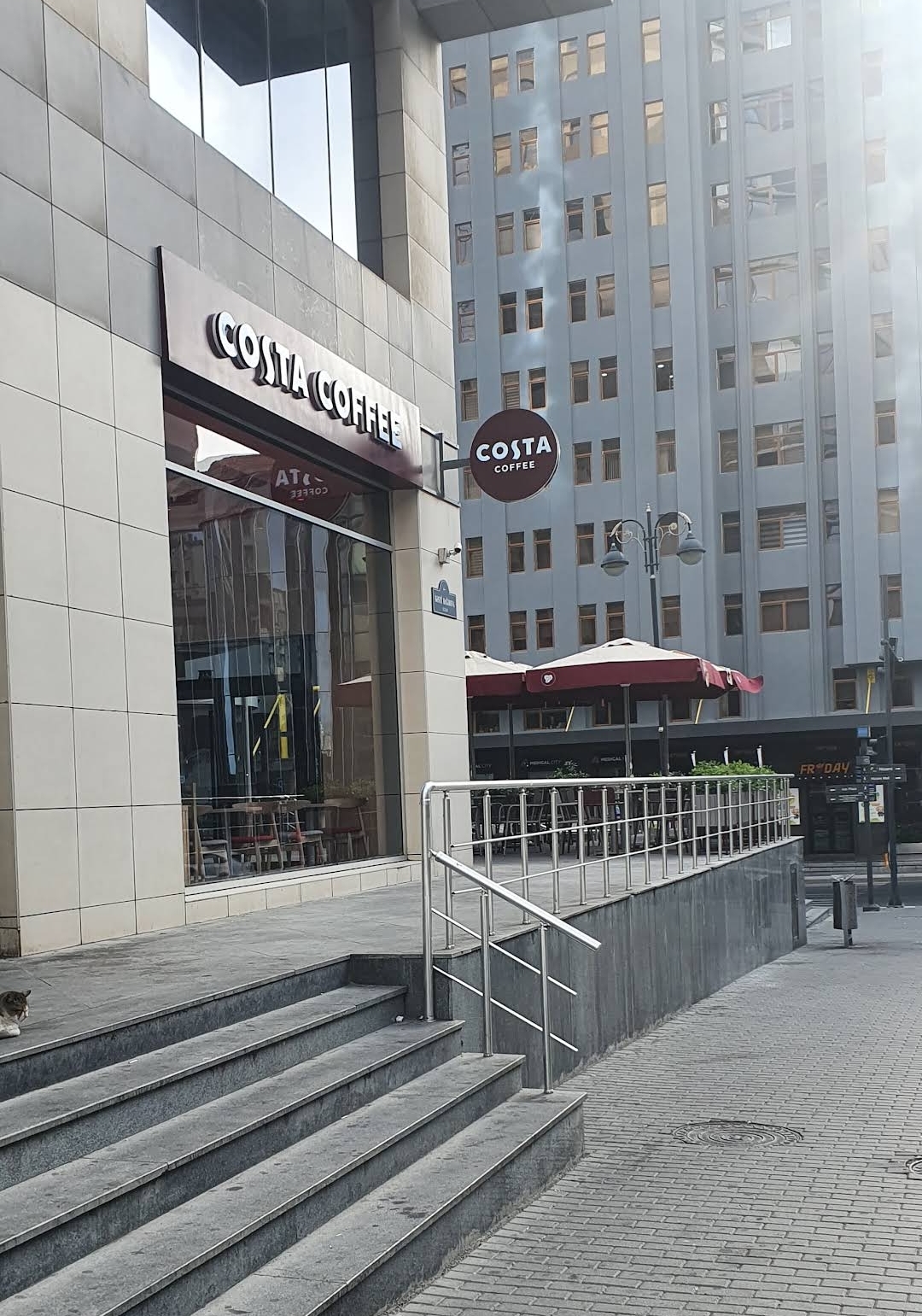 Costa Coffee (Globus Center) — Xarici görünüş