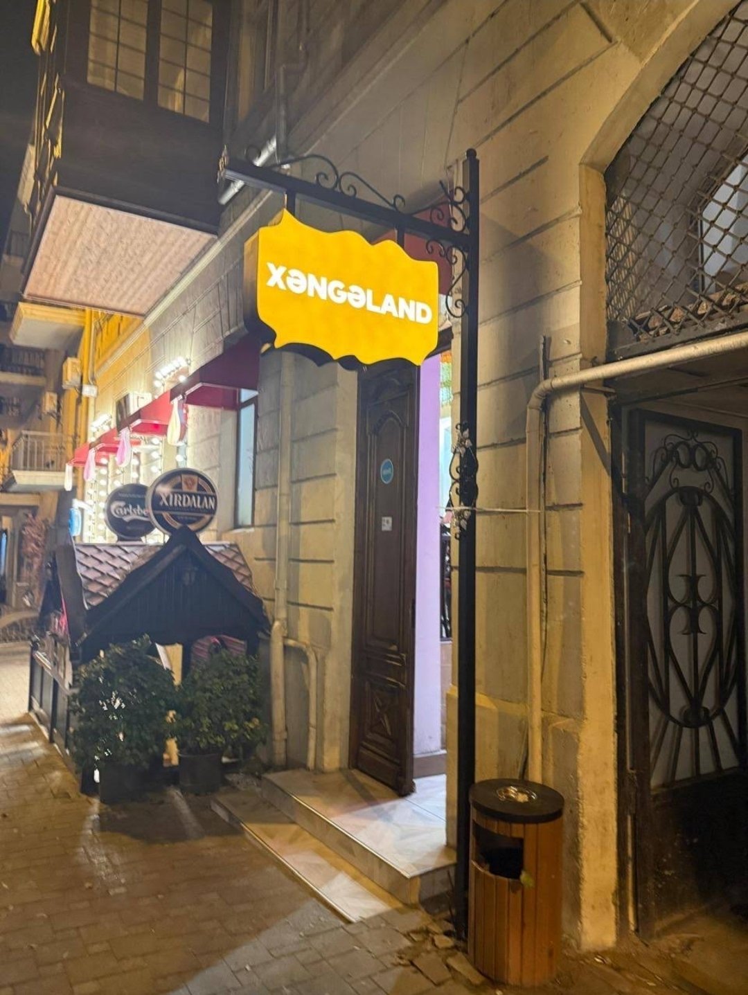 Xəngəland — Xarici görünüş