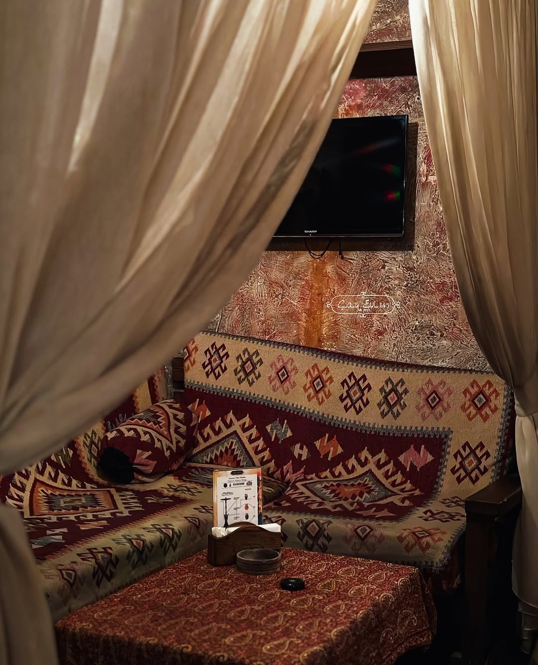 Çay Evi 145 — Daxili