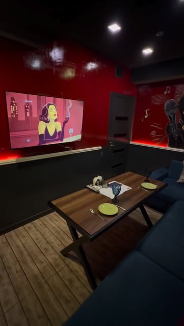 LOCAL karaoke & lounge