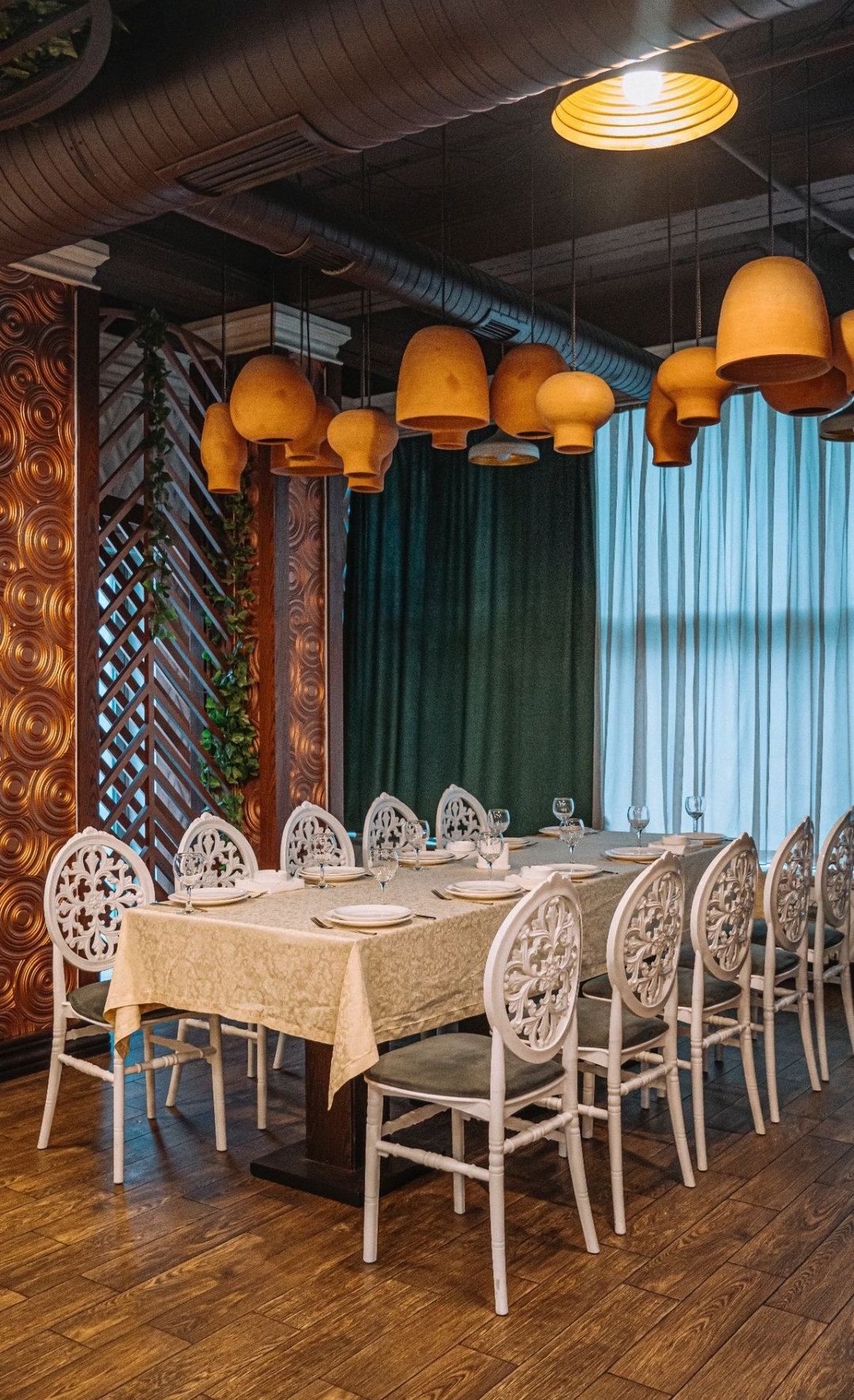 Cirə Restoran — Daxili