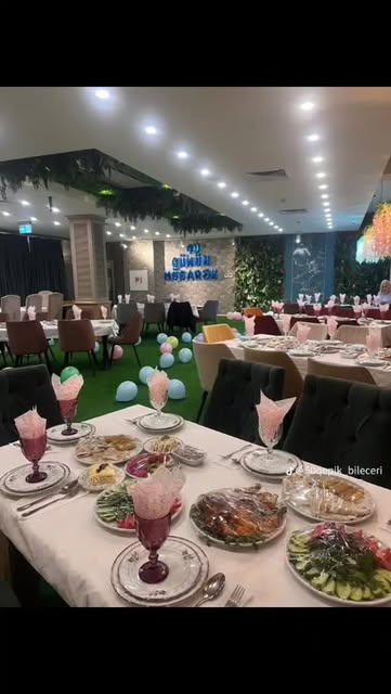 Ətirşah Kafe