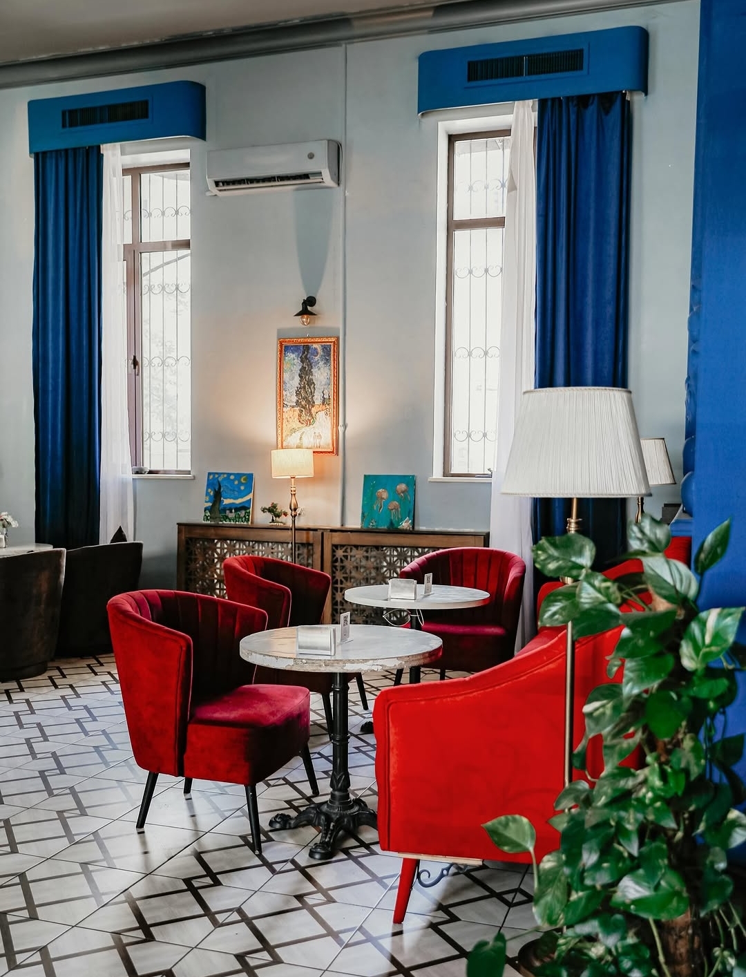 Cozy Corner — Daxili