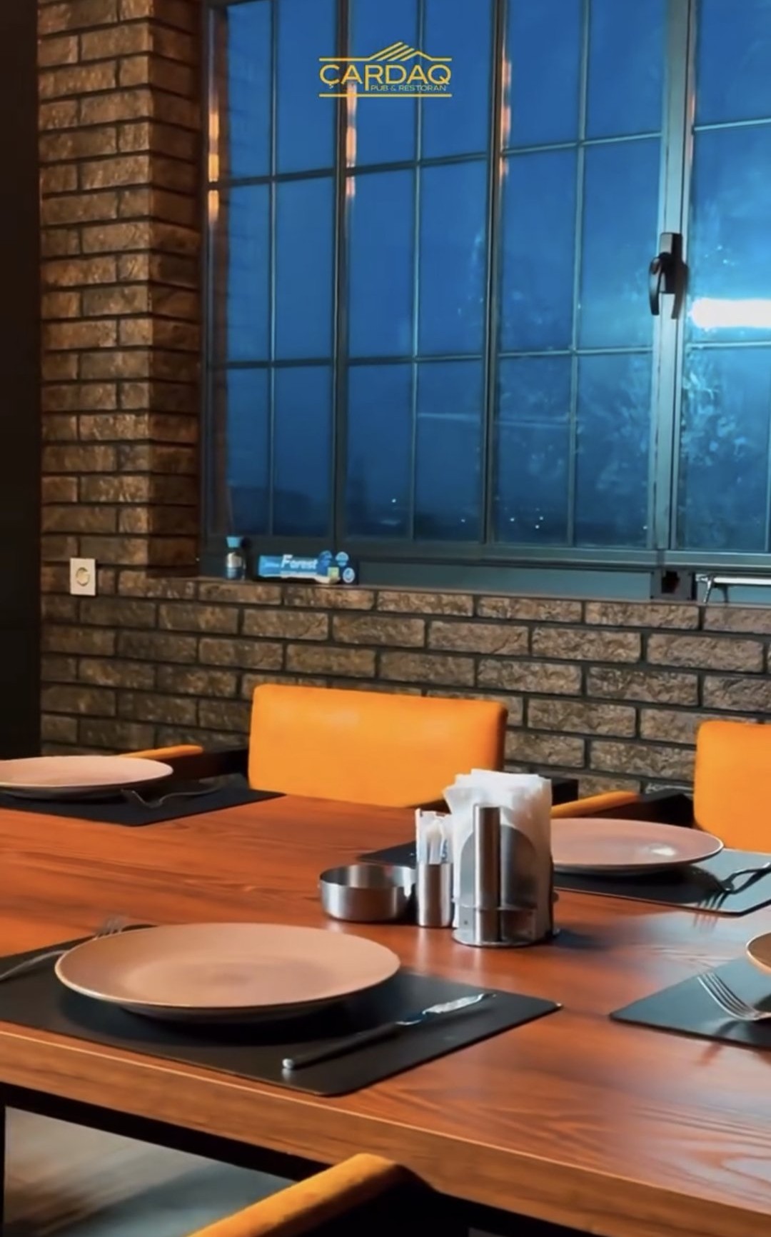 Çardaq Pub & Restoran — Daxili