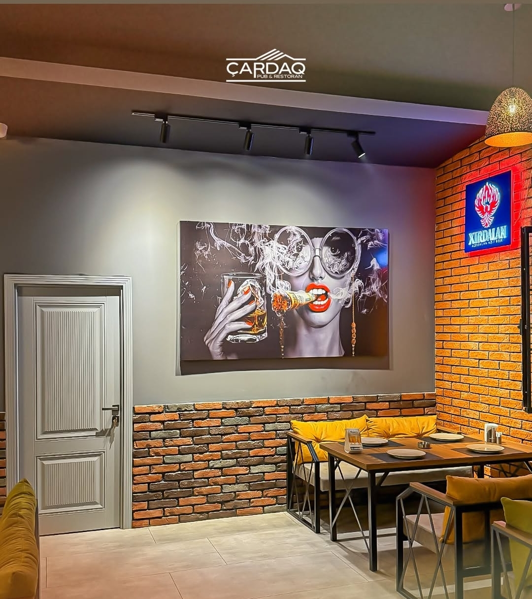 Çardaq Pub & Restoran — Daxili