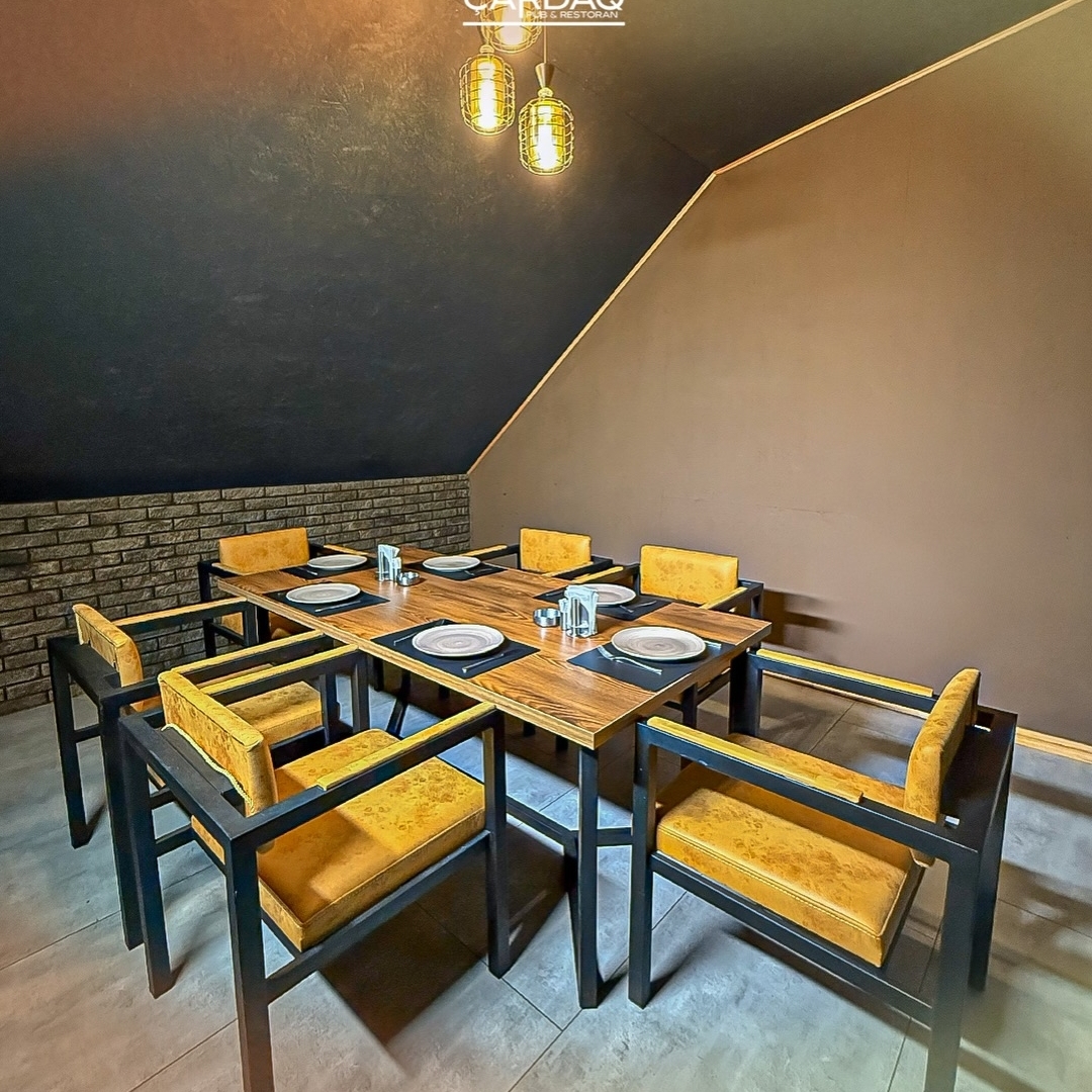 Çardaq Pub & Restoran — Daxili