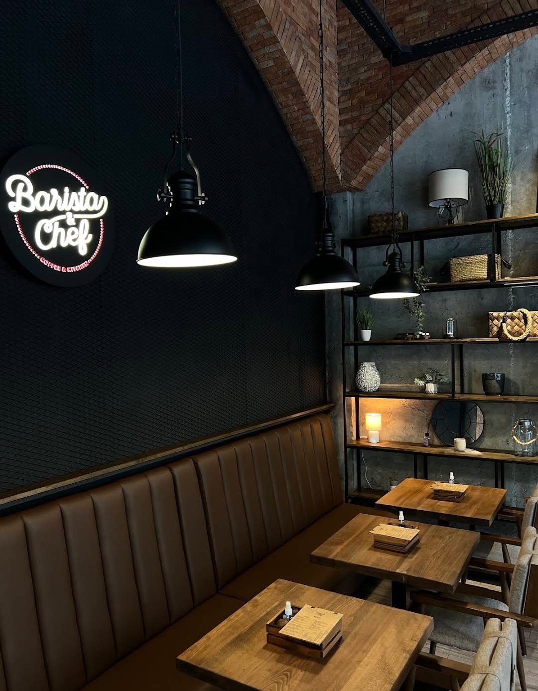 Barista&Chef (Ceyhun Hacıbəyli) — Daxili