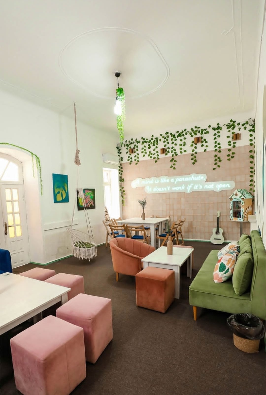 Concept Anti Cafe «Estet» — Daxili
