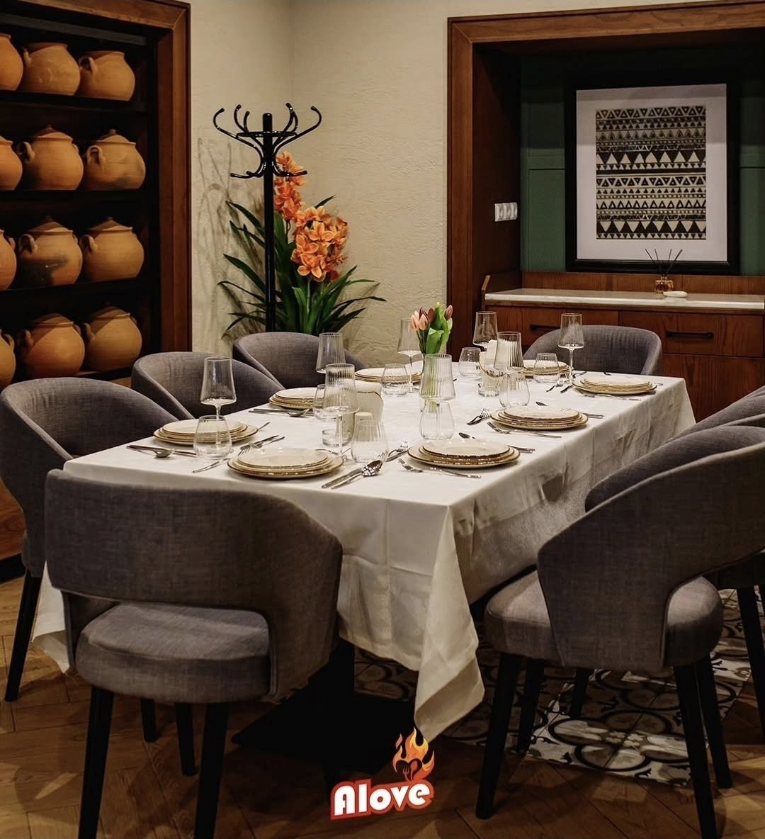Alove Restaurant — Daxili