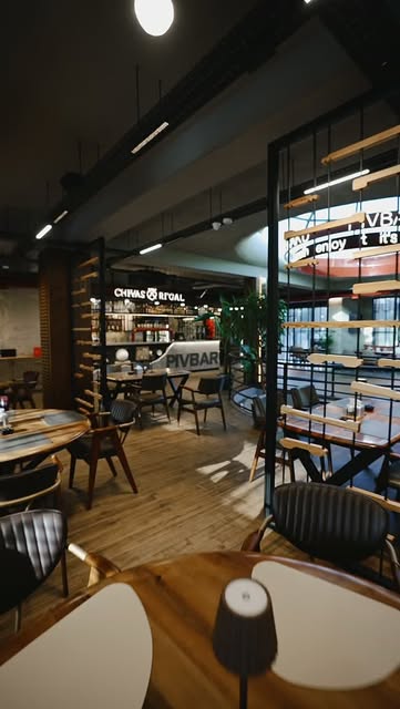 Pivbar Baku Q.Qarayev — Daxili