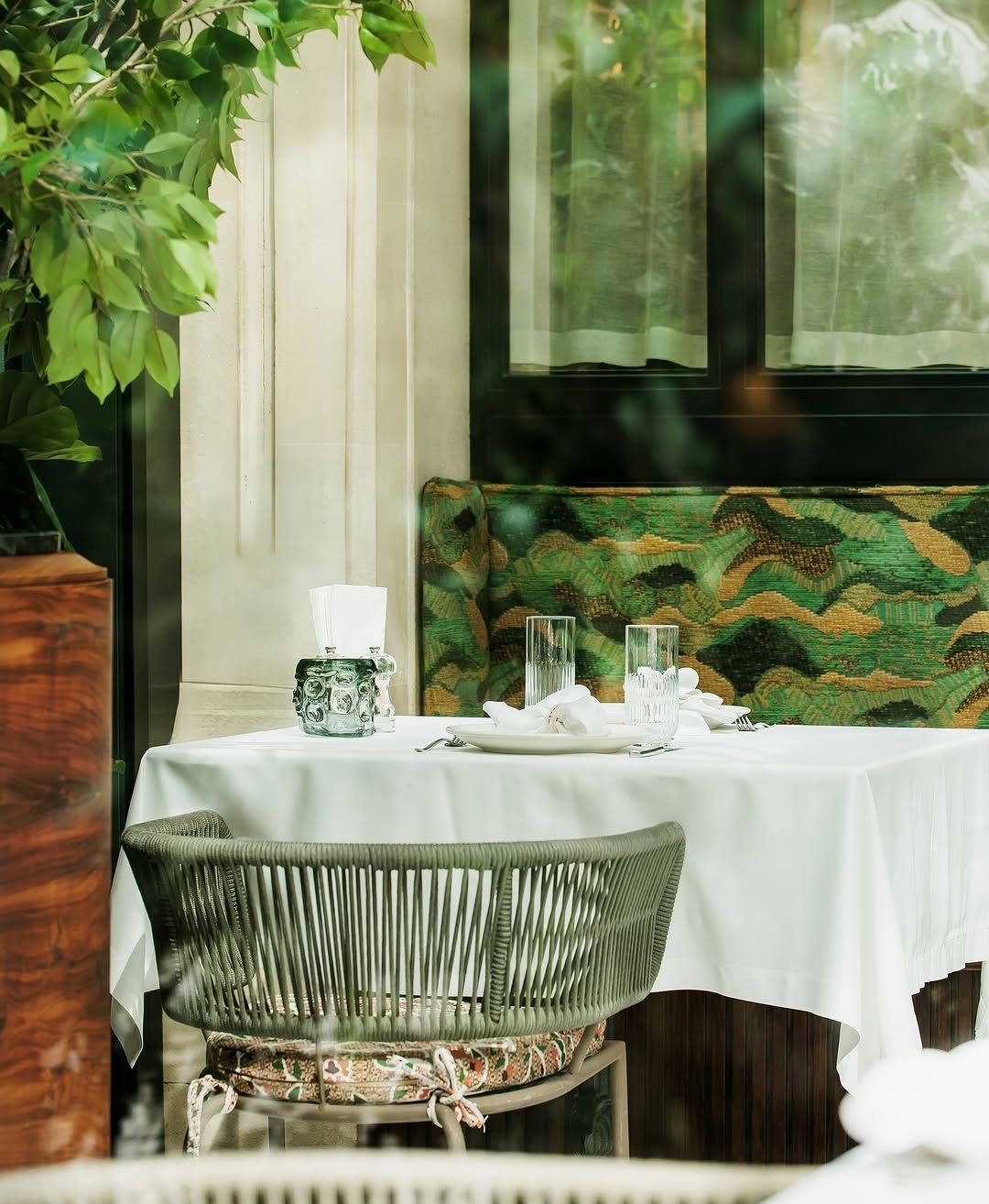Gazelli Cafe — Daxili