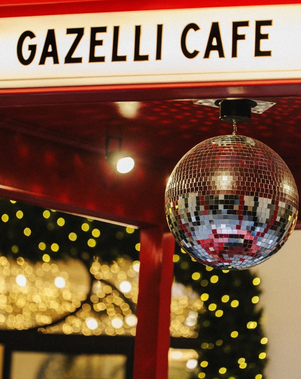 Gazelli Cafe — Daxili