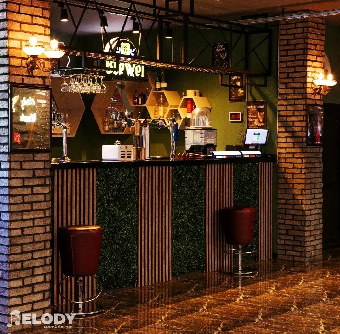 Melody Lounge & Pub — Daxili