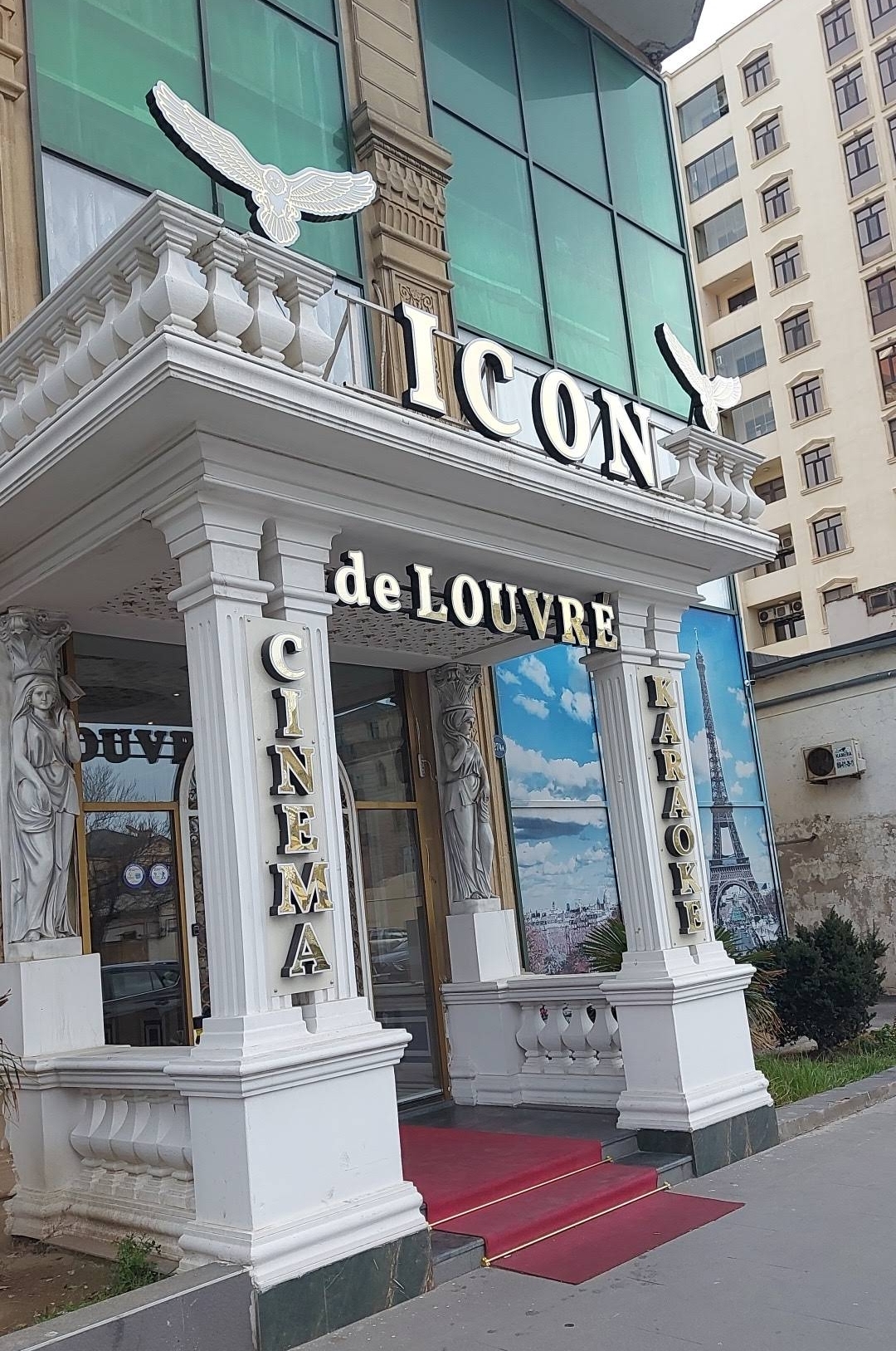 Icon de Louvre — Xarici görünüş