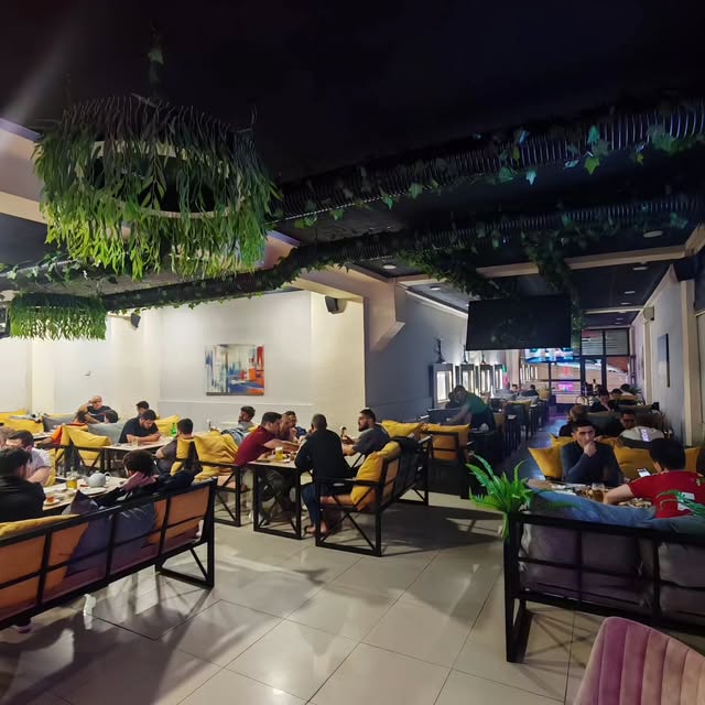 Code 41 Lounge — Daxili