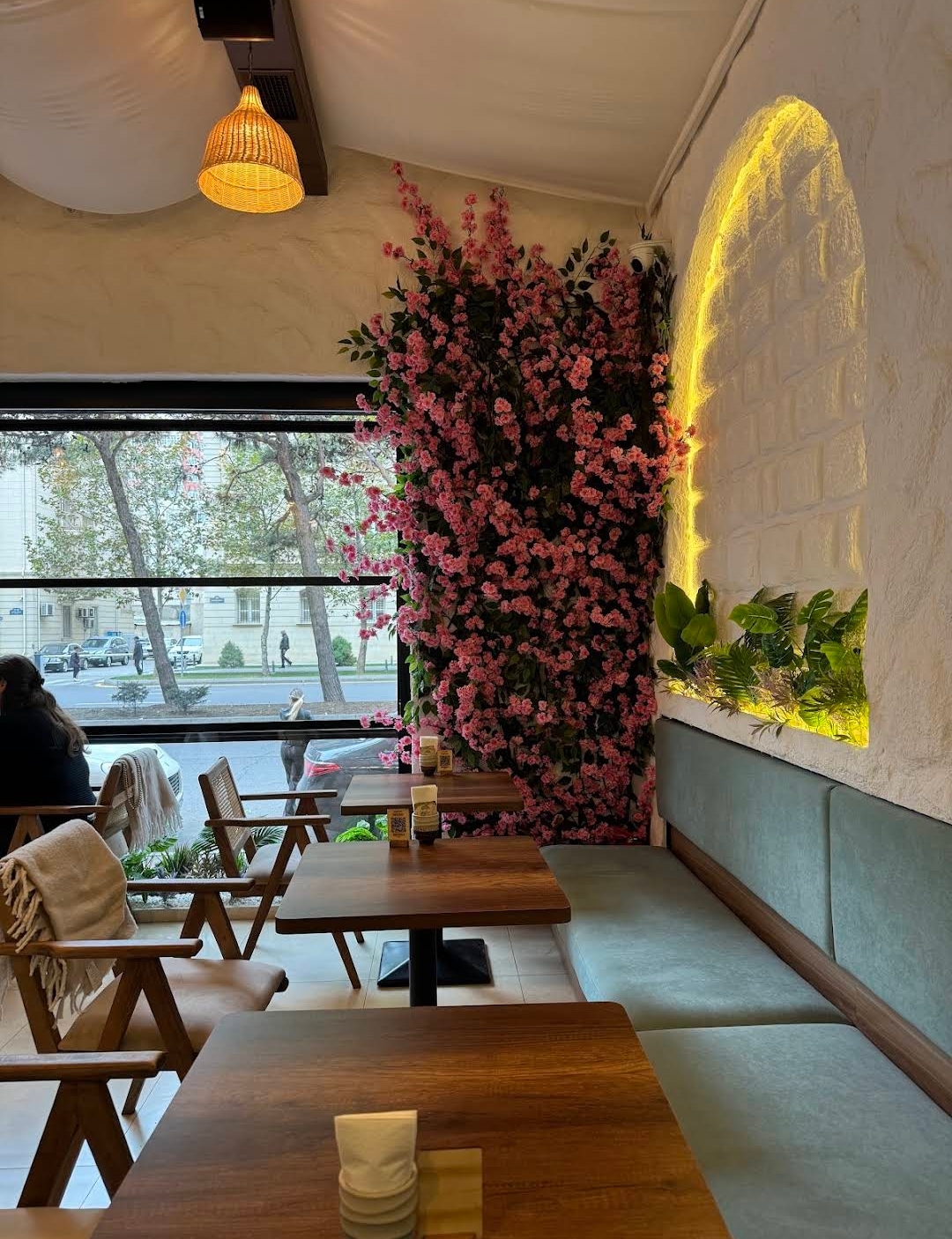 Boho Coffee — Daxili