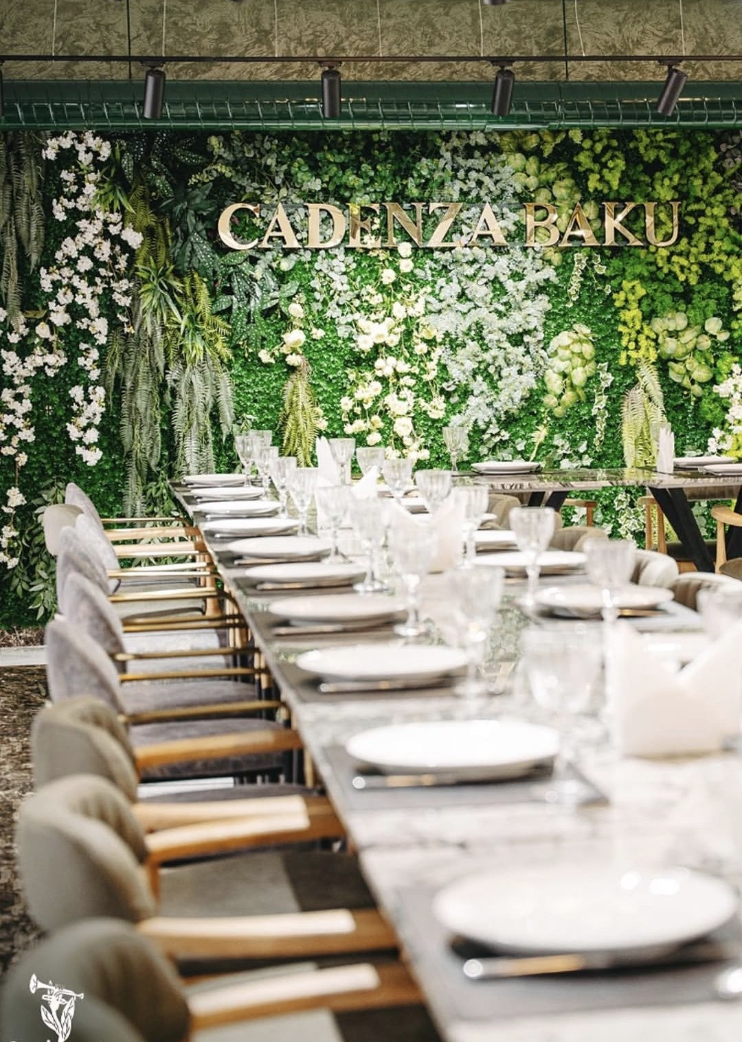 Cadenza Baku — Daxili