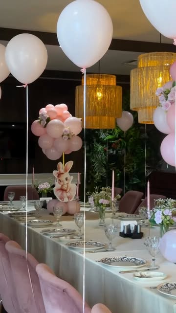 Qarabah Restaurant — Daxili