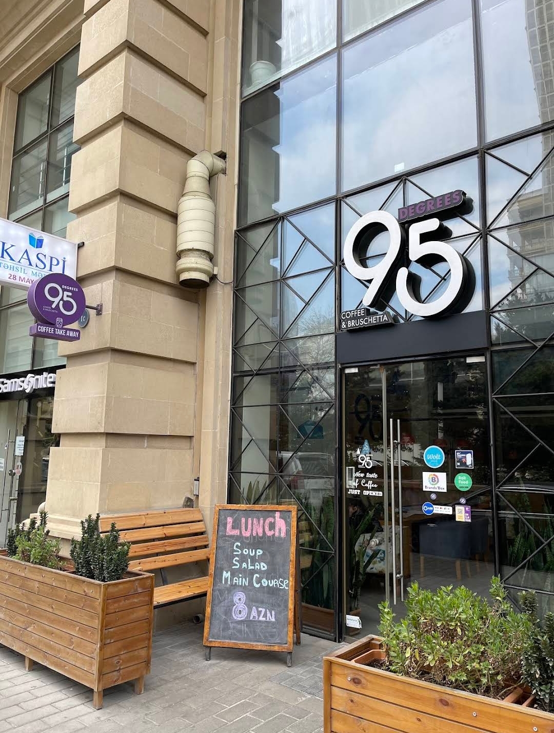95 Loft Coffee & Bruschetta — Xarici görünüş