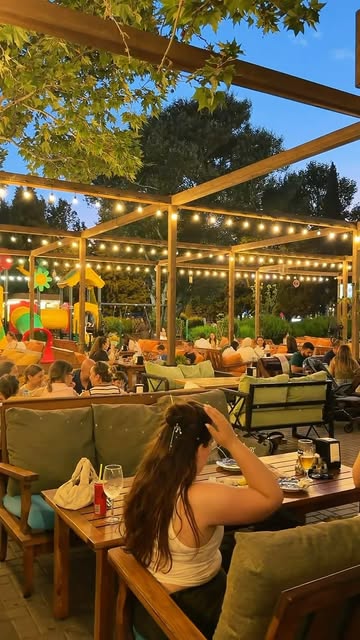 Crazzy Mosquito Restaurant — Xarici görünüş