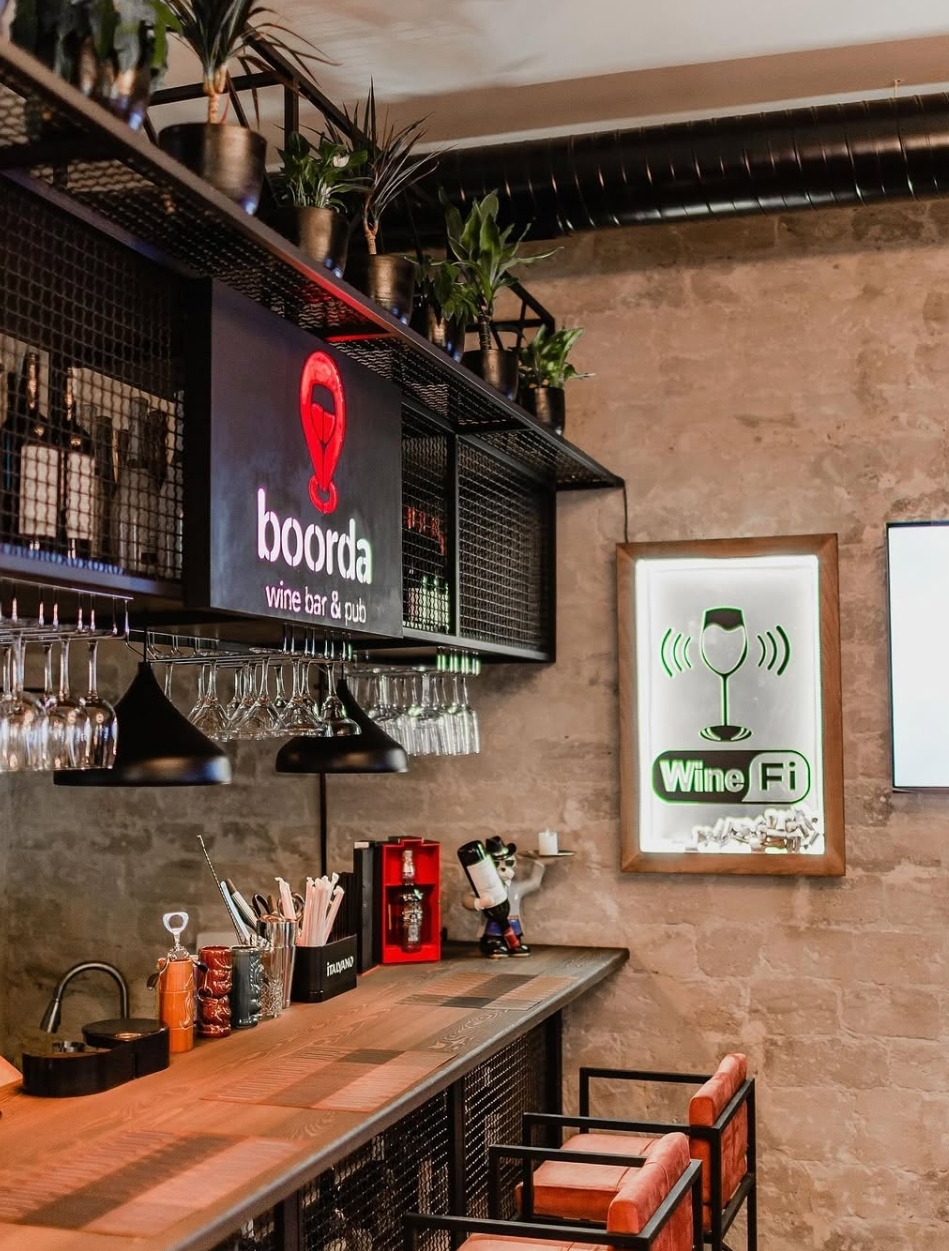 Boorda Wine Bar — Daxili
