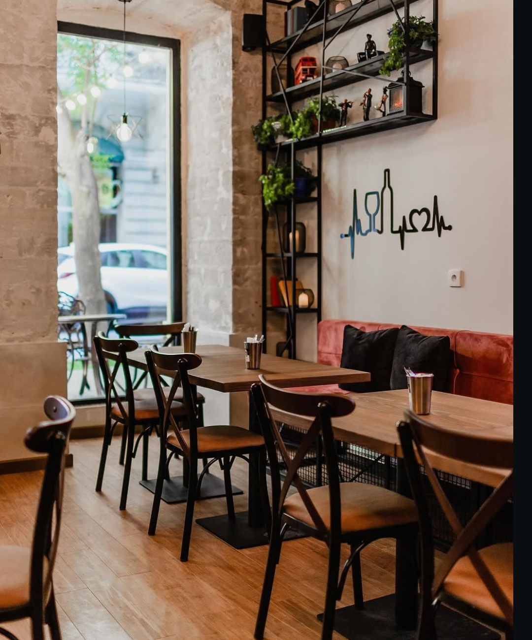 Boorda Wine Bar — Daxili