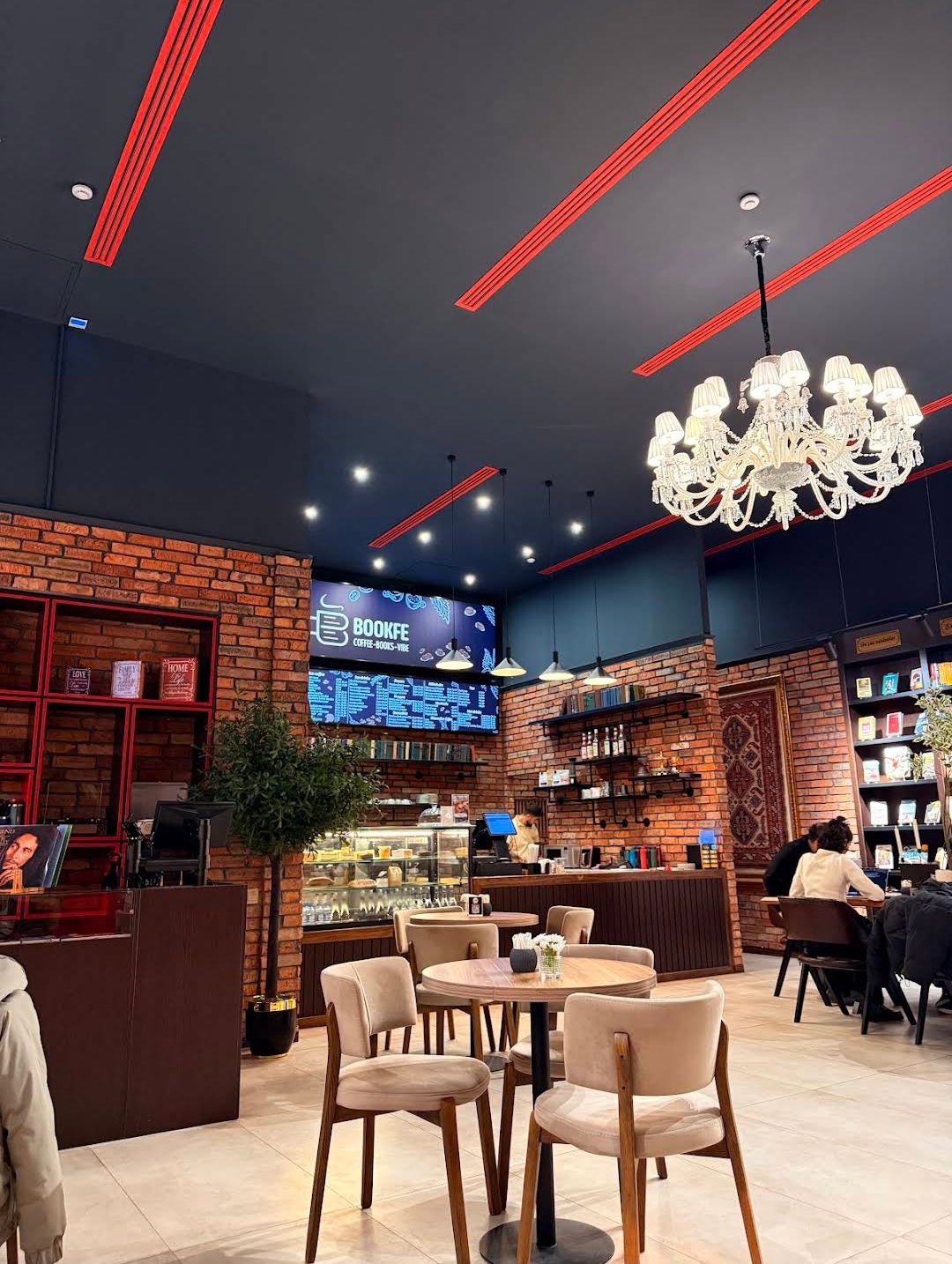 Bookfe Coffee — Daxili