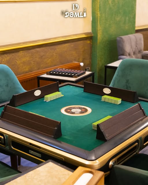 Demli lounge