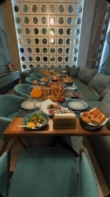 Momento Lounge & Restaurant — Daxili