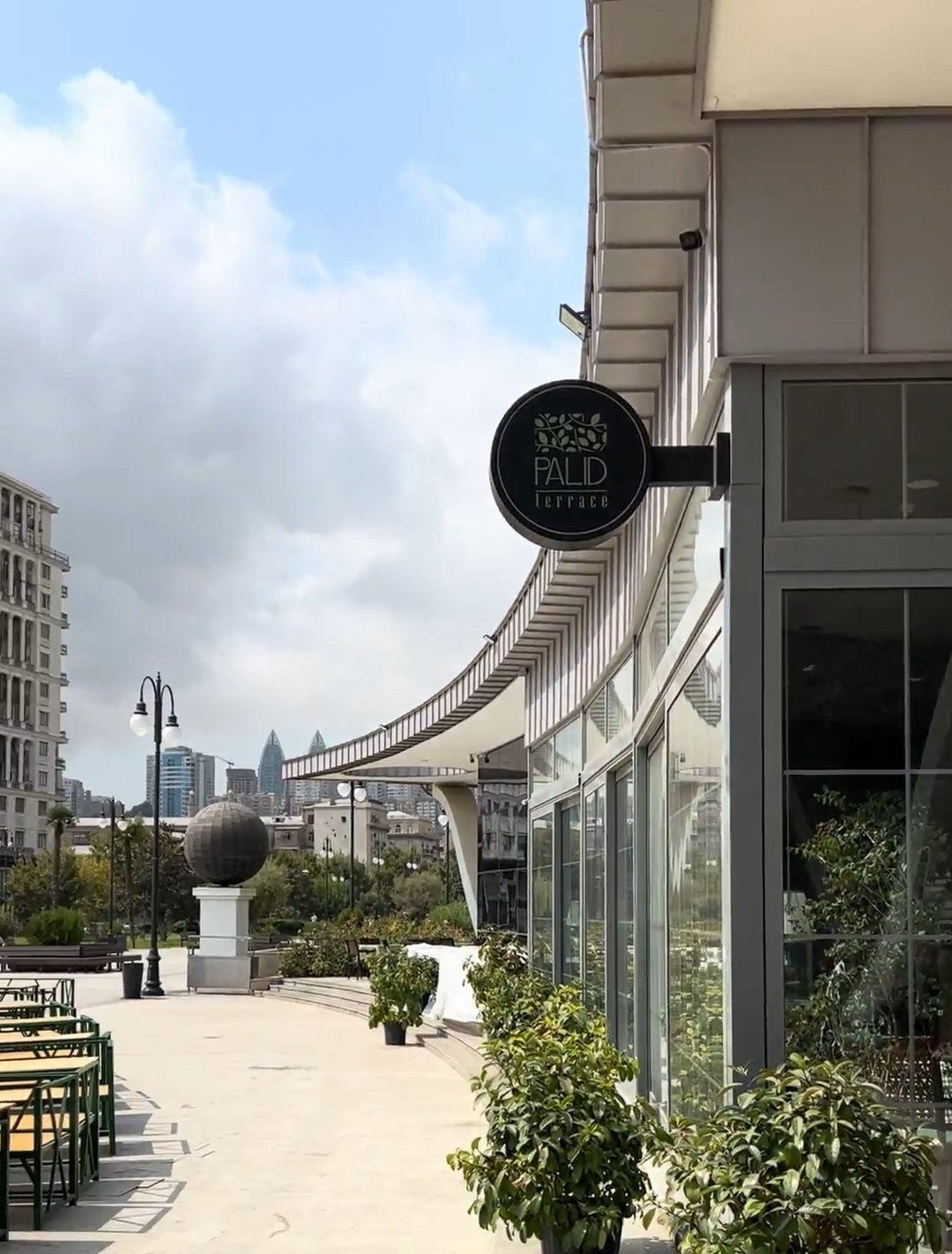 Palıd Terrace Restaurant — Xarici görünüş
