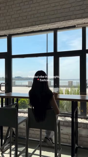 Eastcaf Coffee Roastery and Coffee Shop — Daxili
