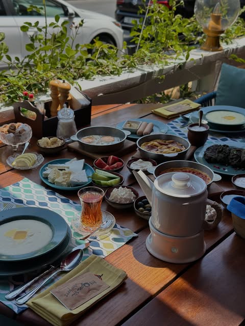 Ay Qonshu Restaurant National Azeri Cusine — Xarici görünüş