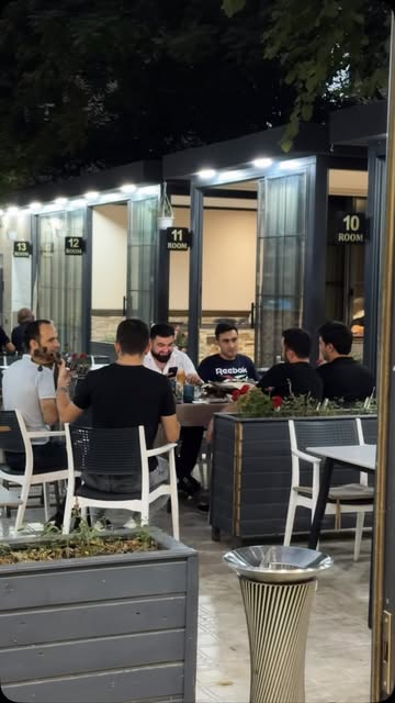 Maxara Restoran — Xarici görünüş