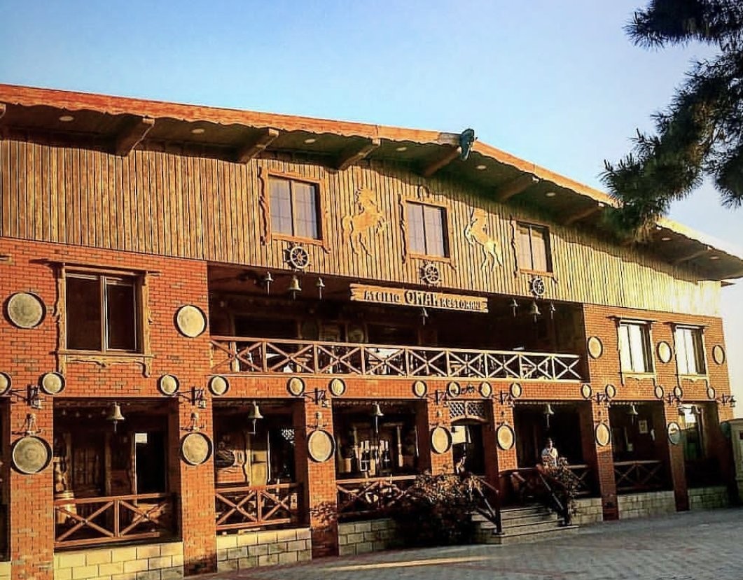 Omar Atçılıq — Xarici görünüş