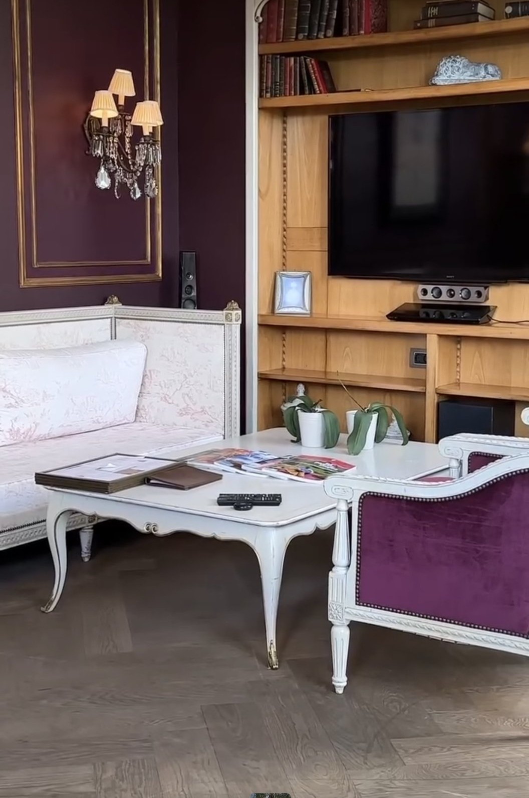 Amburan Beach Club — Daxili