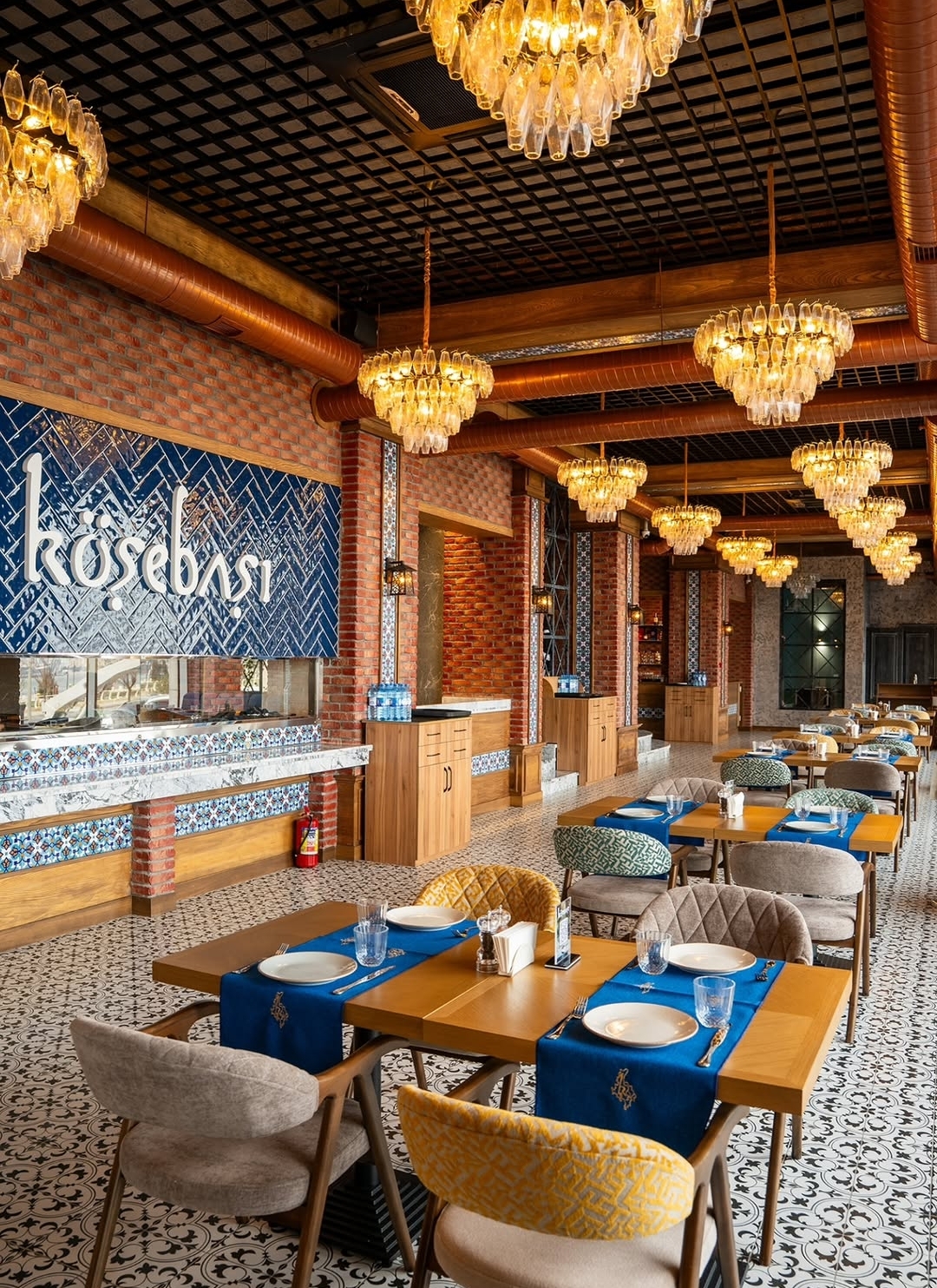 Köşebaşı Baku (Bayıl Filialı) — Daxili