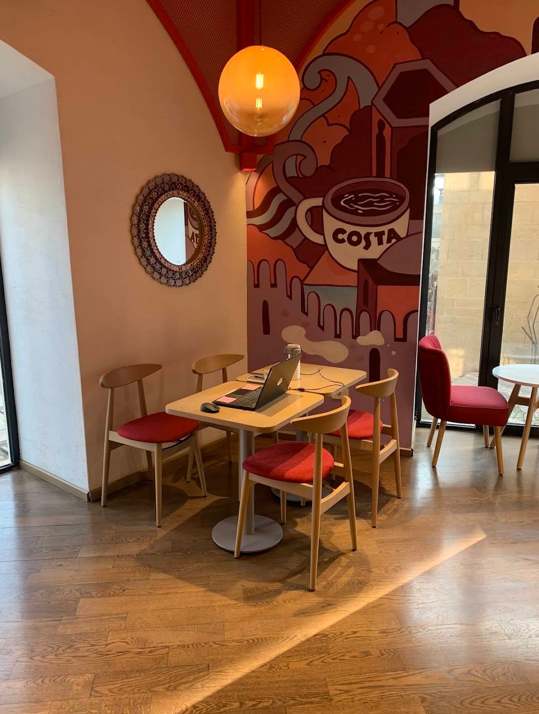 Costa Coffee (İçəri Şəhər) — Daxili
