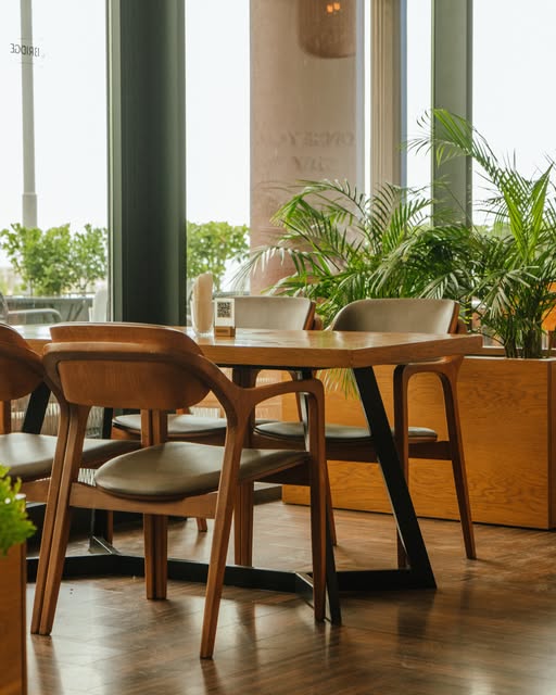 Bahar Cafe — Daxili