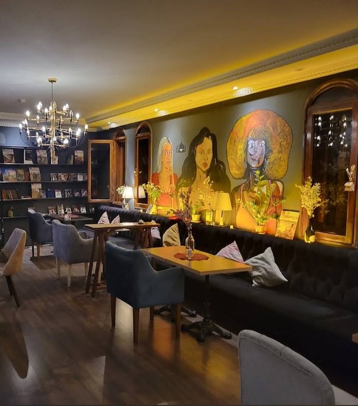 Floors Baku — Daxili