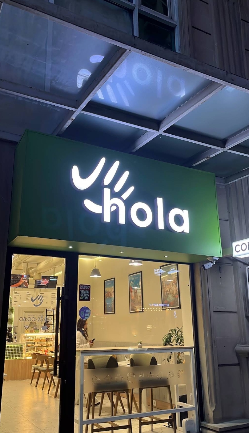 Hola Coffee — Xarici görünüş