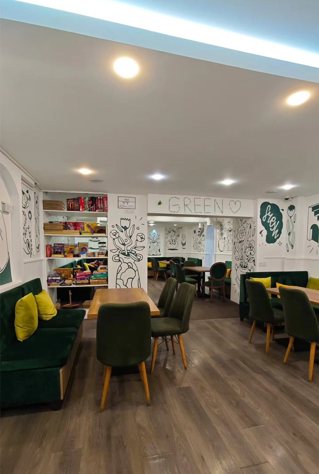 Concept Anti Cafe «Green» — Daxili