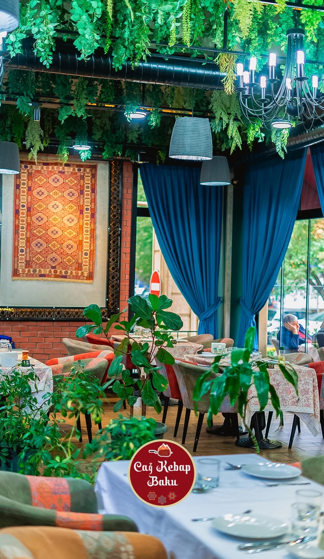 Cağ Kebap Baku — Daxili