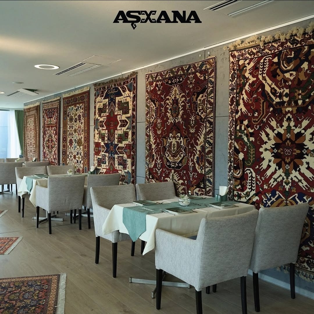 Xalça Aşxana Restoranı — Daxili