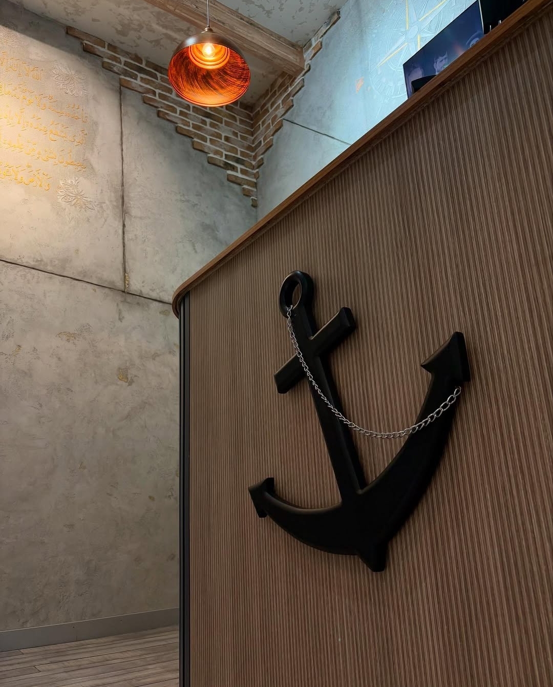 Restaurant Golden Fish — Daxili