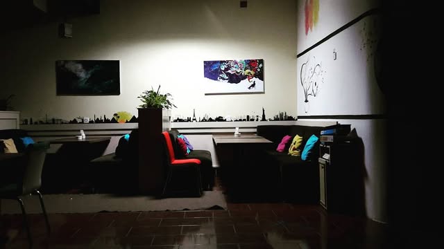Pi Art Kafe — Daxili