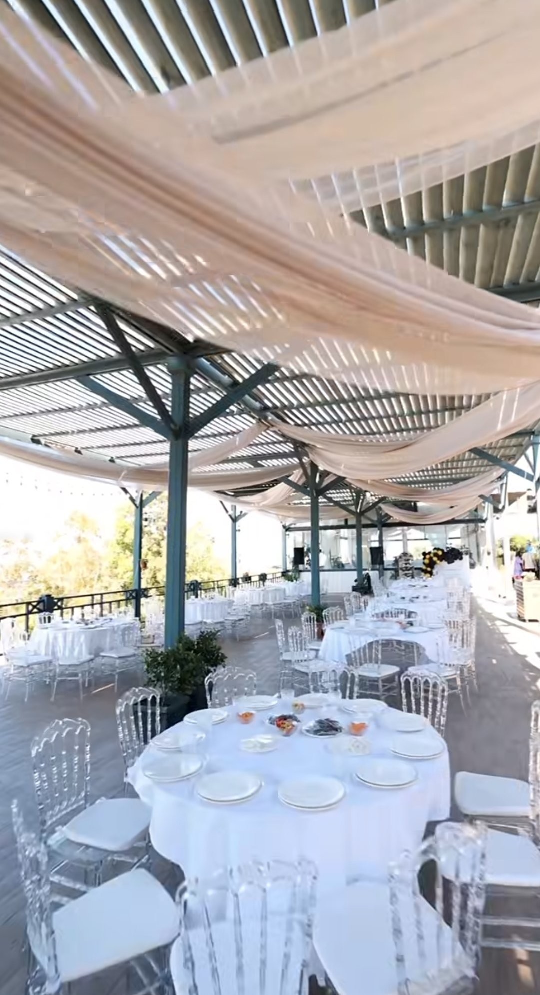 Delmar Restaurant Residence — Daxili