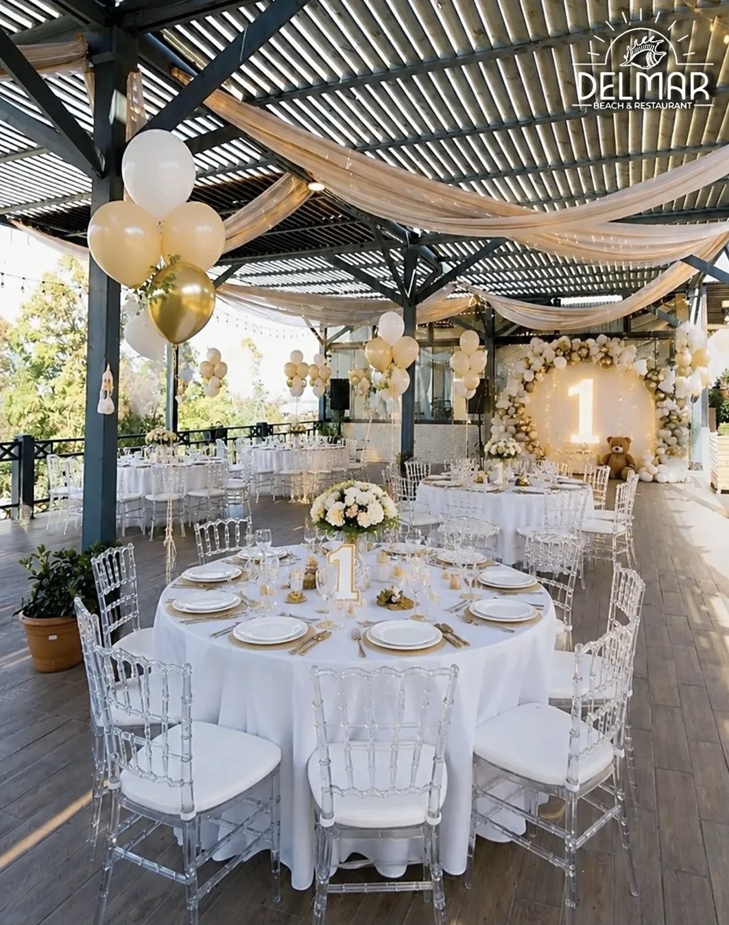 Delmar Restaurant Residence — Daxili