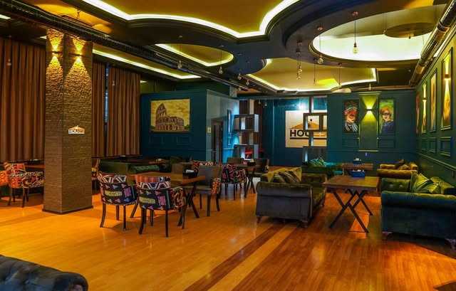 123 Game Lounge — Daxili