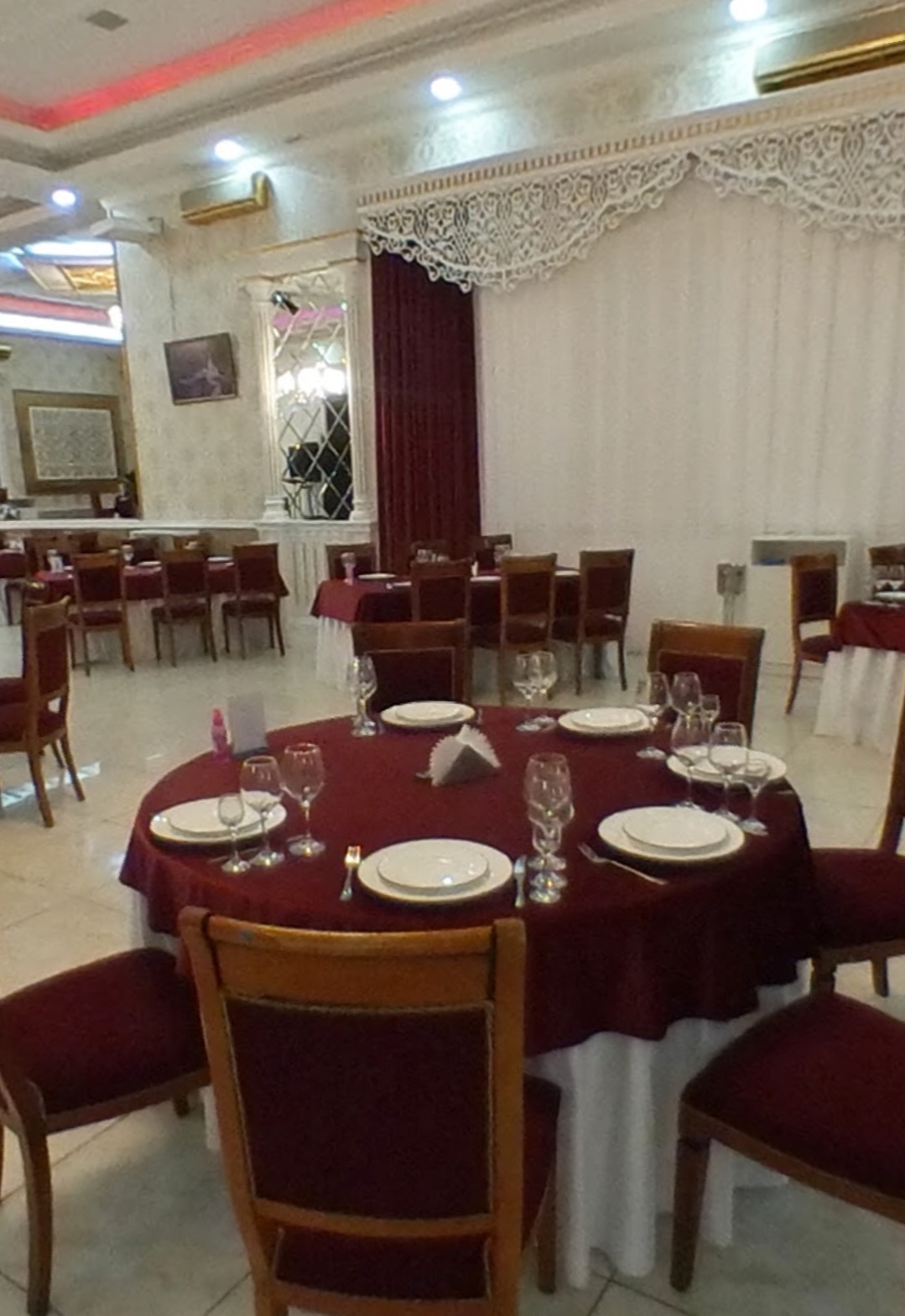 Arbat Restoran — Daxili